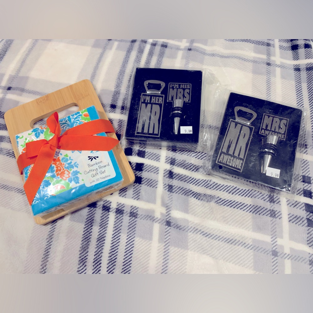 Me and mrs gift sets and cutting board gift set. New!